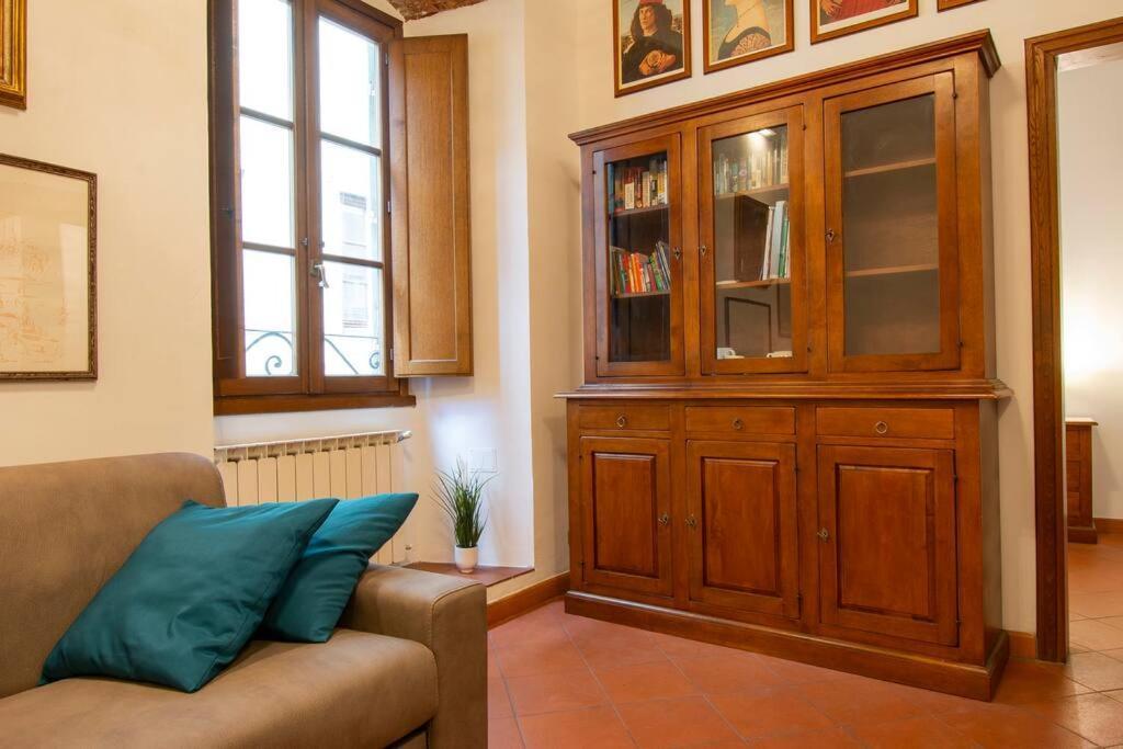 Апартаменты Demedici Apt W/ 2Br 1' Walk Uffizi & Ponte Vecchio Флоренция Экстерьер фото